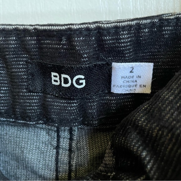 BDG Urban Outfitters Women’s Black Selma Corduroy Button Front Skirt - Picture 7 of 8